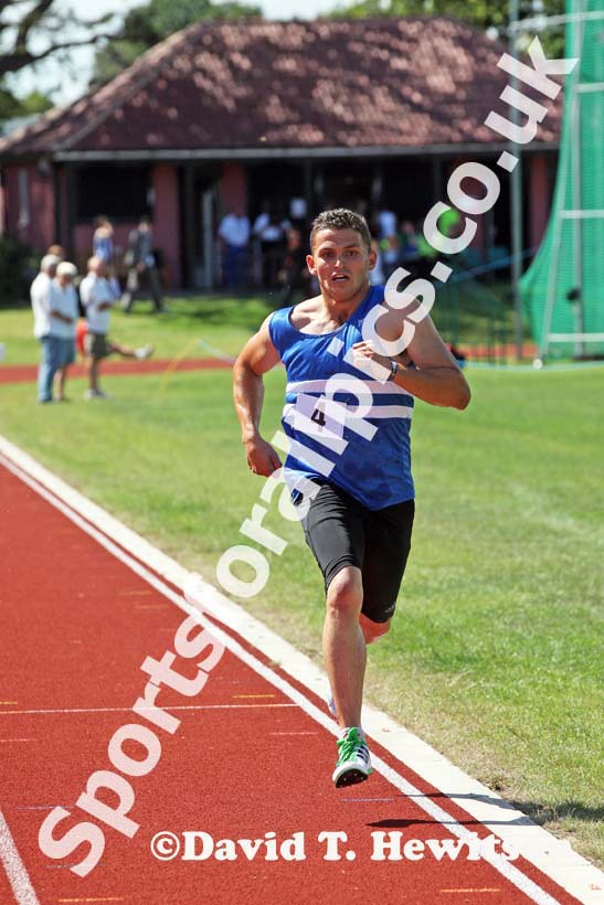 3000 metres steeplechase, North of England Division 2E, Morpeth.